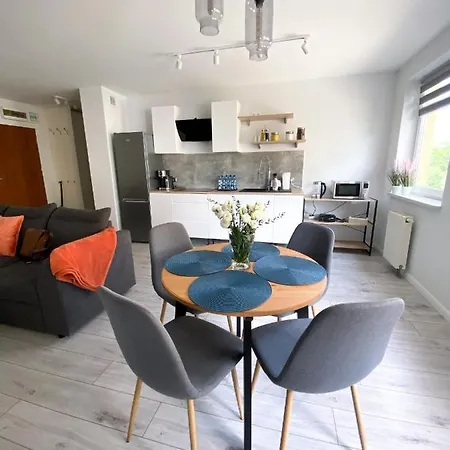 Kosmo Apartament * Wroclaw